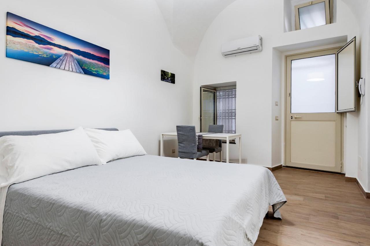 Trinita' 57 Apartments By Wonderful Italy Catania Kültér fotó