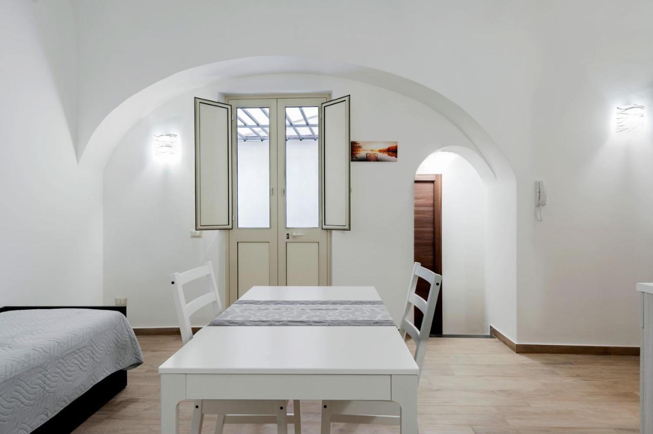 Trinita' 57 Apartments By Wonderful Italy Catania Kültér fotó